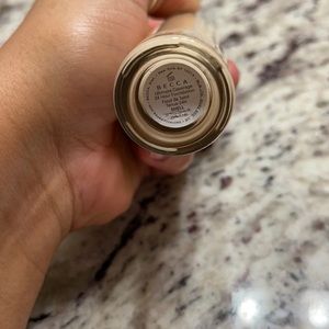BECCA FOUNDATION SHADE SHELL